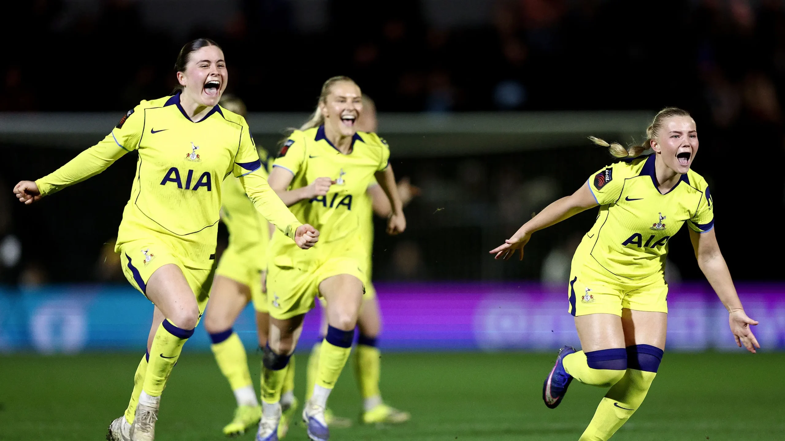 TOTTENHAM image