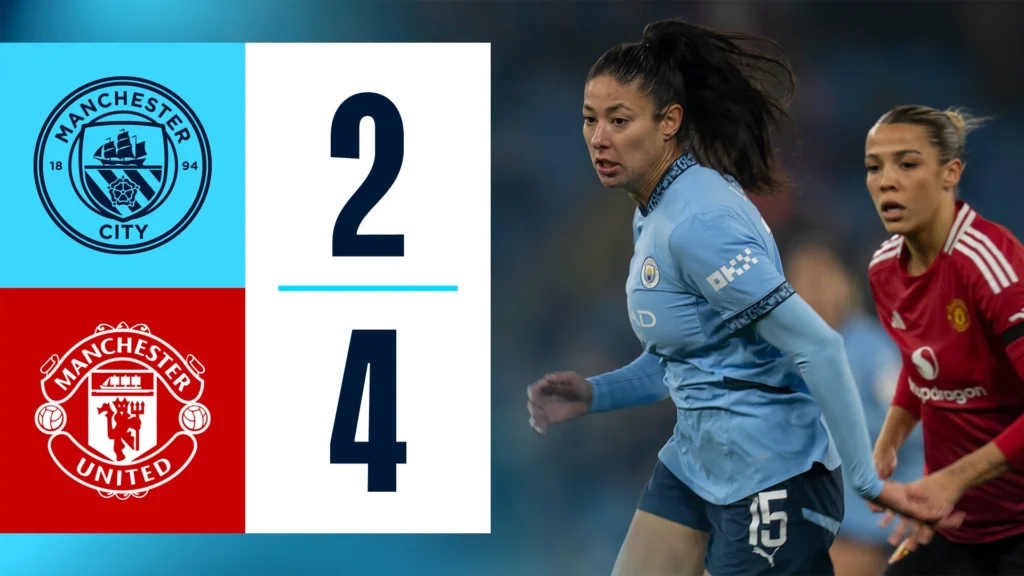 resumen-manchester-city-vs-manchester-united-women-2-4-derbi-wsl Leila Ouahabi (15) del Manchester City en acción durante el derbi frente al Manchester United Women con marcador final de 2-4.
