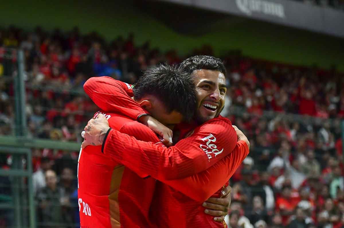 INICIO Alexis Vega celebrando un gol con el Toluca frente al LA Galaxy en Campeones Cup